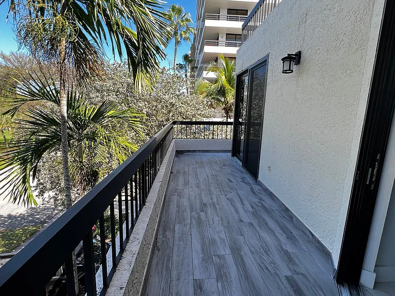 730 Coral Way #302 — Photo 9