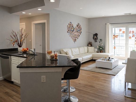 3rd image of 501 Commerce Dr Unit 4308