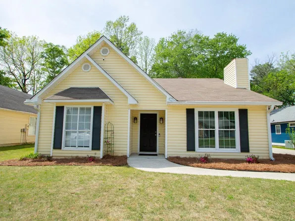 1934 Gallant Fox Dr, Helena, AL 35080