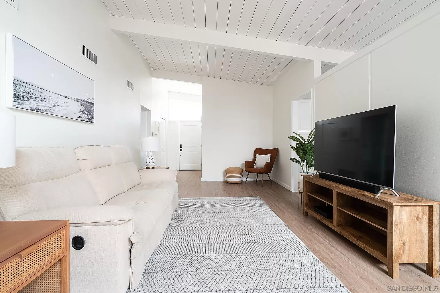 5582 Baja Drive - 1 — Photo 3