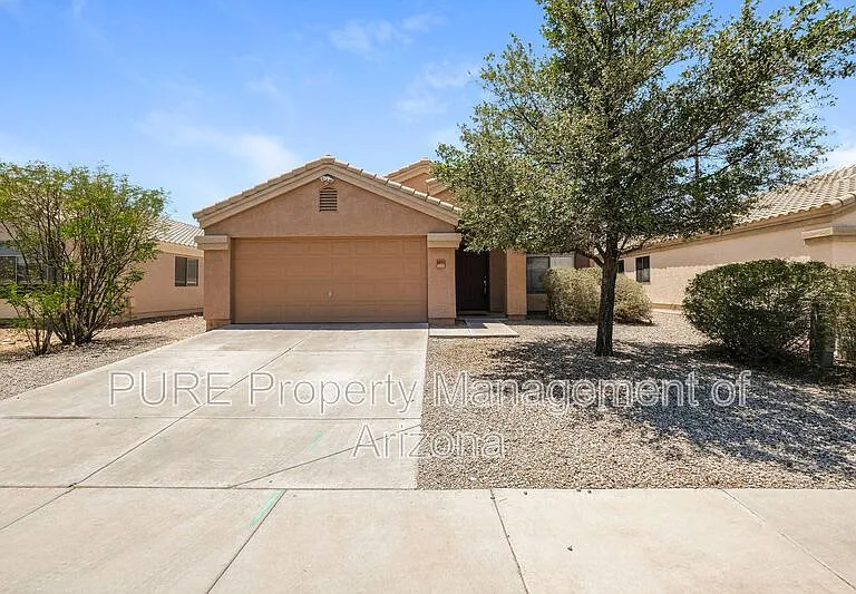 1816 S 106th Ln — Photo 2