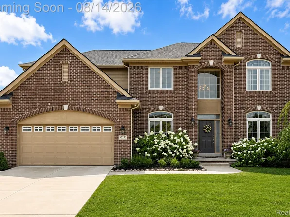 50243 Amberwood Rd, Canton, MI 48188