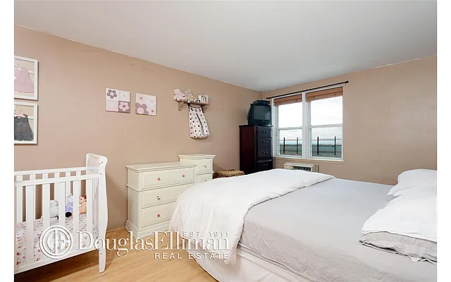 Sold by Douglas Elliman | media 4