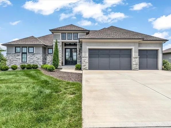 10237 N Bellefontaine Ave, Kansas City, MO 64155