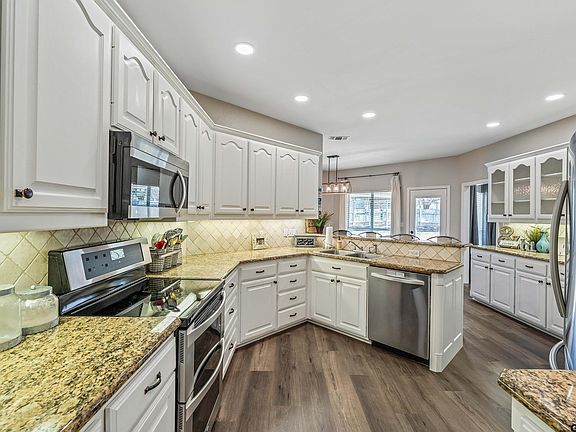 4th image of 602 Windover Ln