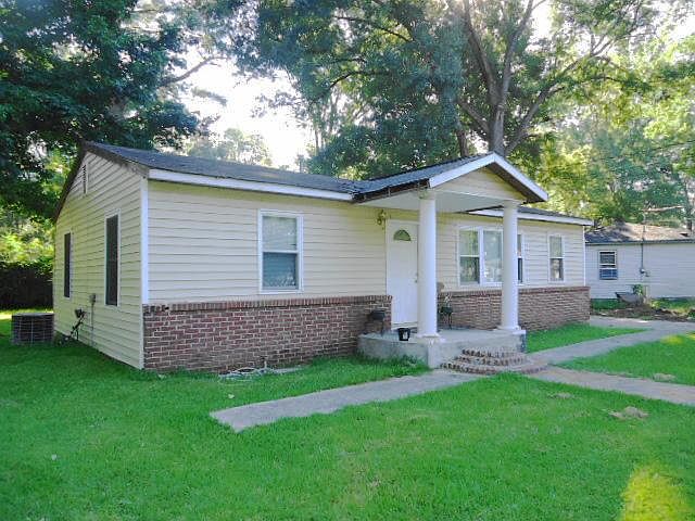 2nd image of 22 Stratton Dr