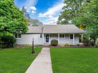 165 Hillcrest Ave, Hawthorne, NJ 07506