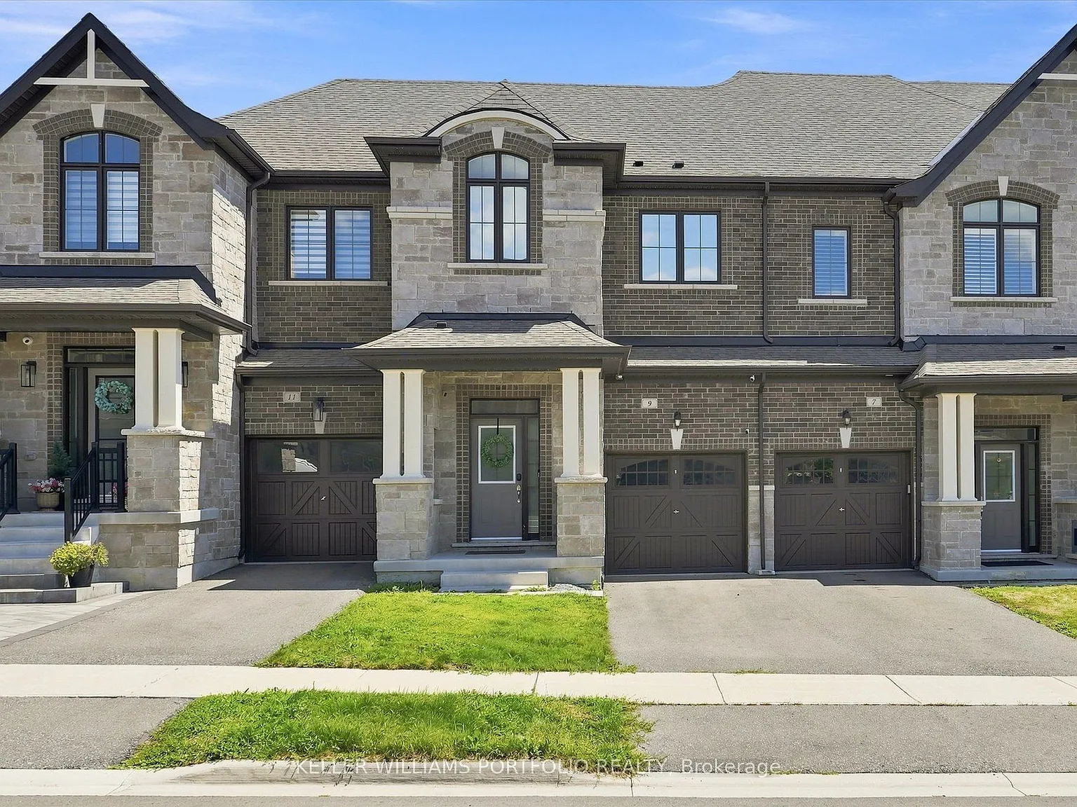 3 bed, $3,100 — Photo 2