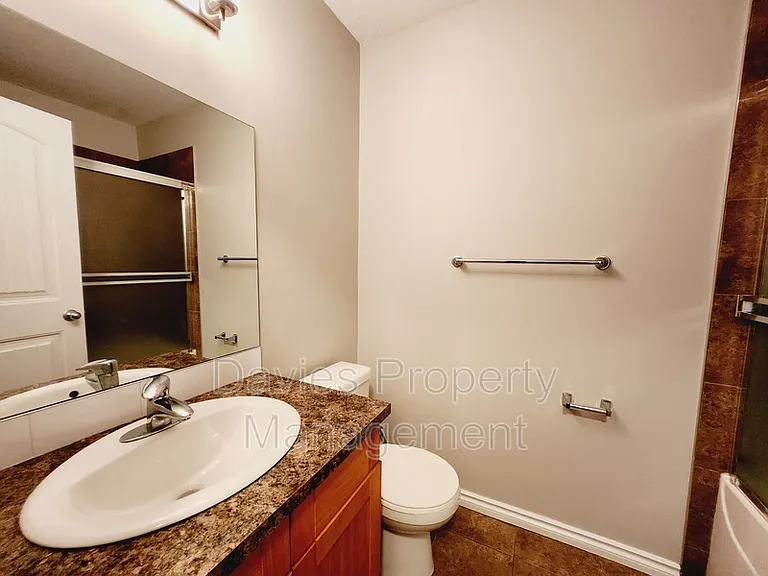 BASEMENT 122nd St NW #12124 — Photo 6