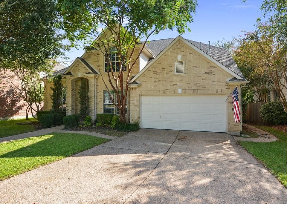 1st image of 2621 Henley Dr