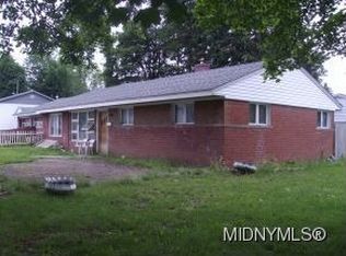 518 Cosby Rd, Utica, NY 13502