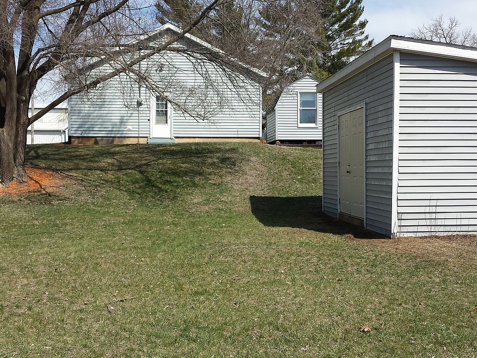 2nd image of 403 4th St