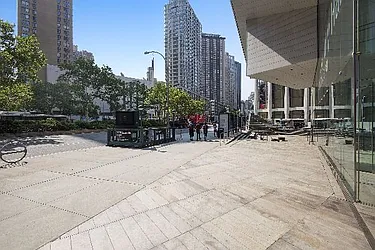 Rented by Manhattan Skyline