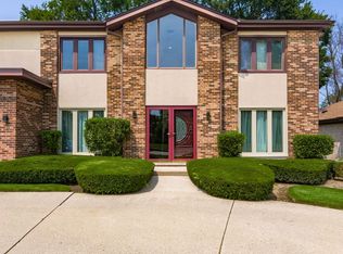 3320 Lakewood Ct, Glenview, IL 60026