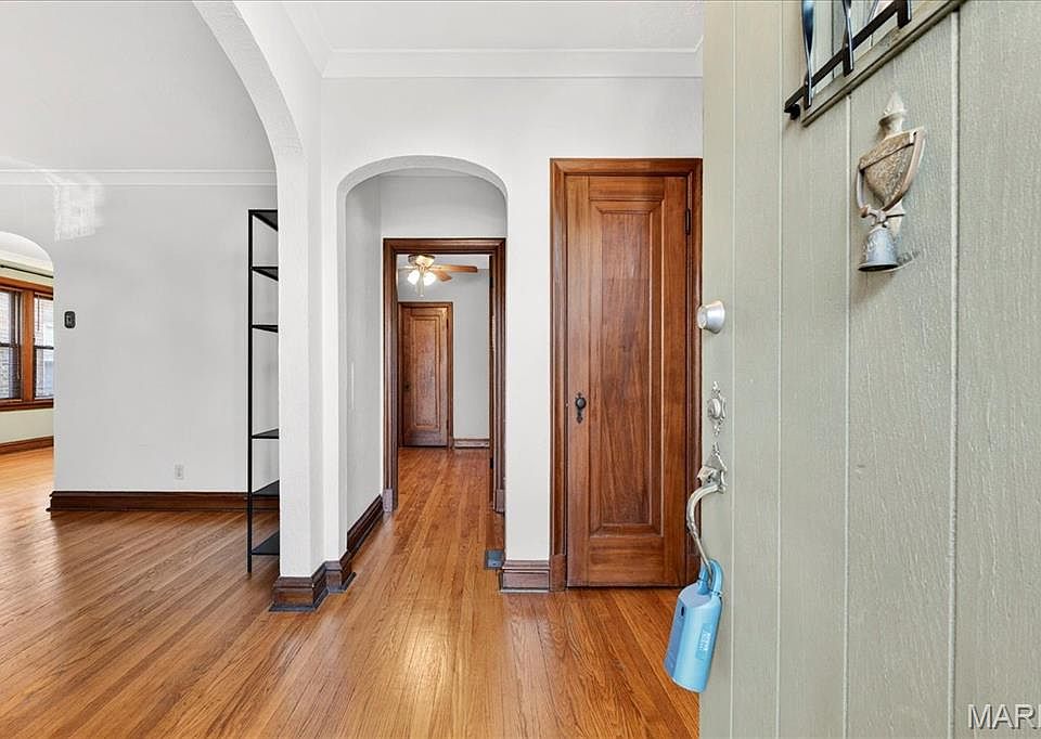 5346 Tholozan Ave, Saint Louis, MO 63109 | Zillow