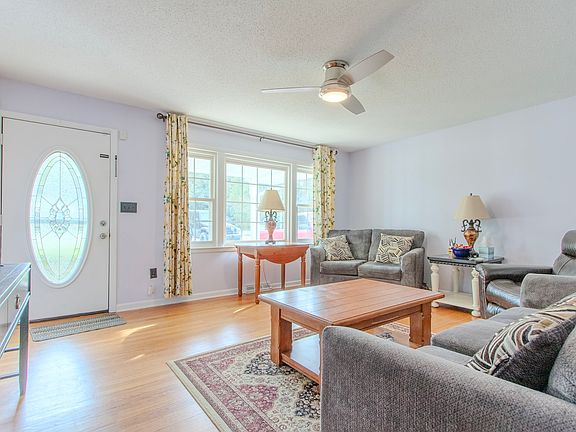 4th image of 254 Shane Lee Cir