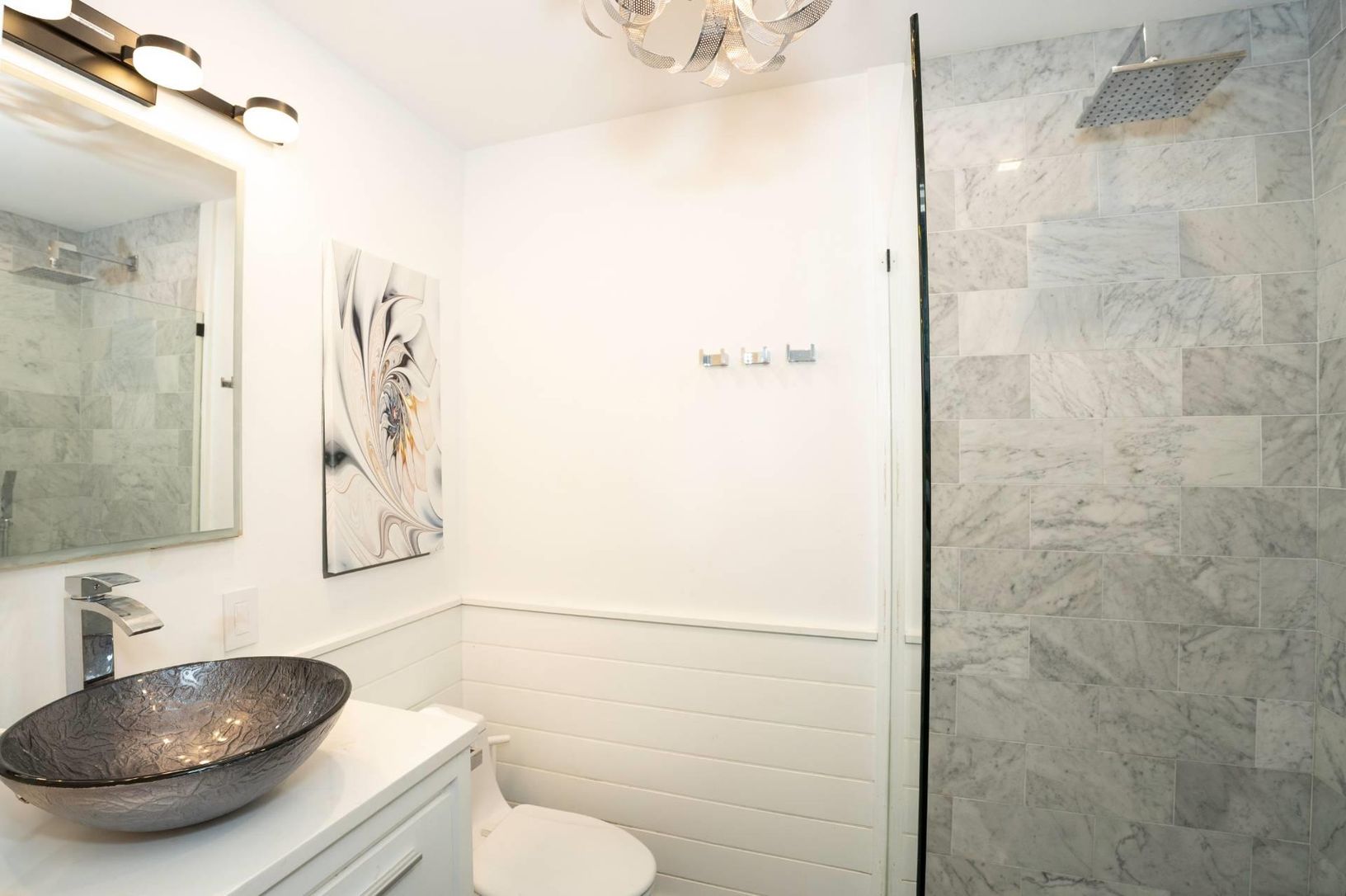  1of 2 Full Baths 