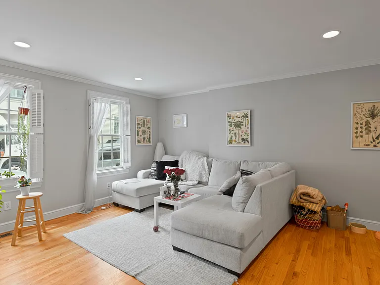 57 Bartlett St #3 — Photo 2