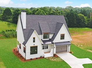 677 Lightwood Rd, Hartwell, GA 30643