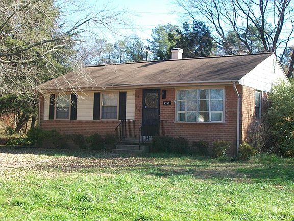 2nd image of 3919 Redstone Dr