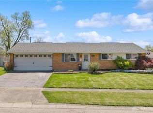 6570 Highbury Rd, Dayton, OH 45424