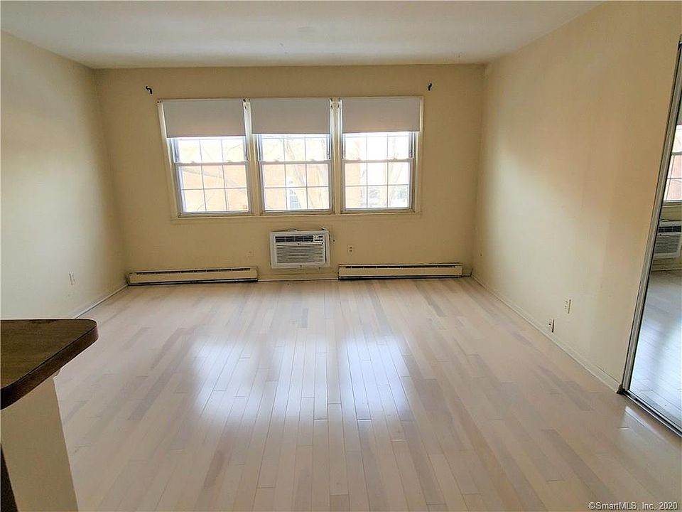 2580 Main St Stratford CT Zillow