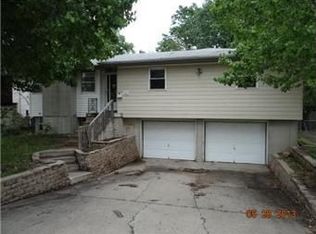 7301 Nieman Rd, Shawnee, KS 66203