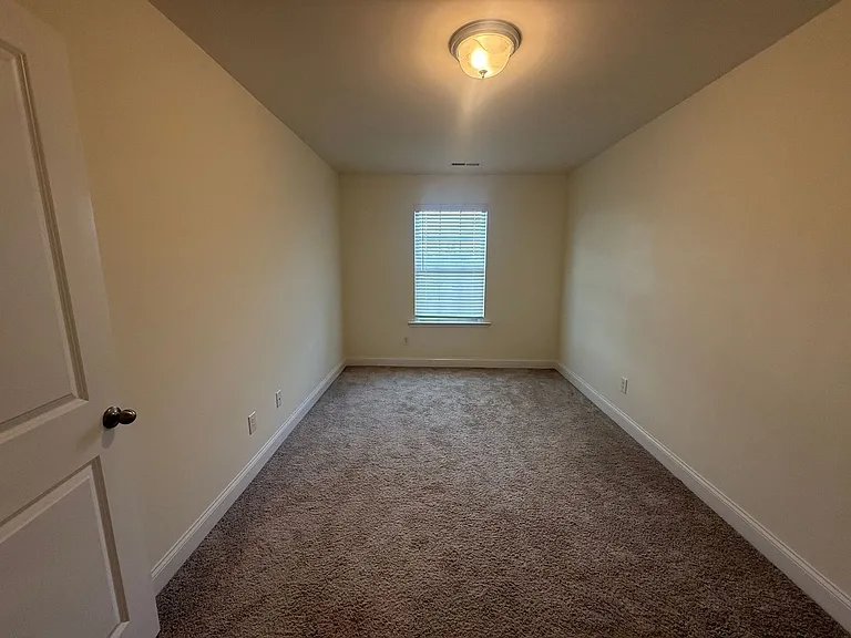 1424 Crest Creek Ct — Photo 23
