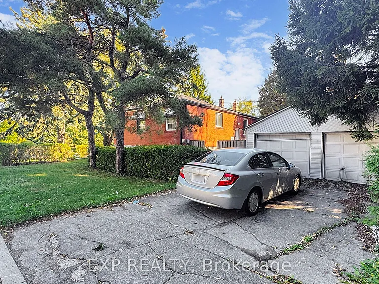 47 Boyce Ave S — Photo 28