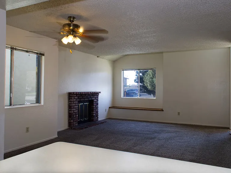 Panorama Pines Apartments — Photo 15