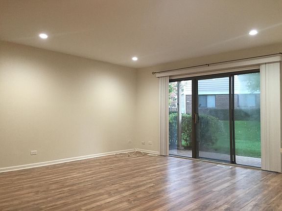3rd image of 277 Kings Mill Ct