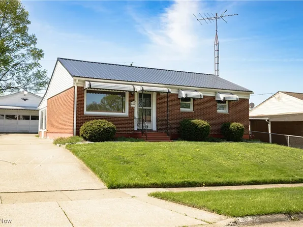 2440 40th St NE, Canton, OH 44705