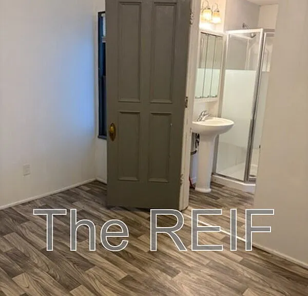 1025 N Washington Ave — Photo 1