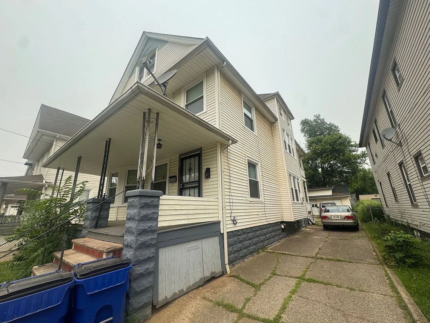 6909 Worley Ave — Photo 2