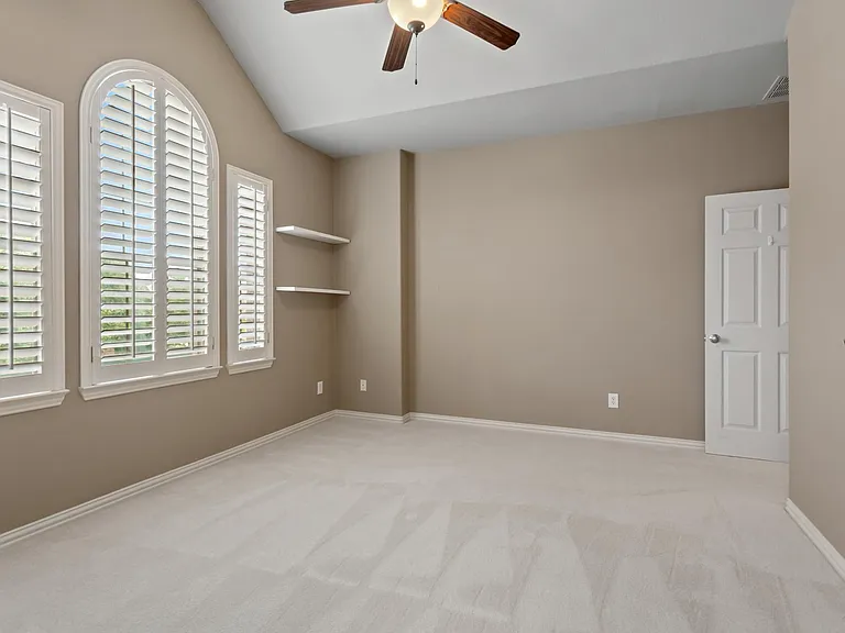 921 Pine Burst Dr — Photo 38