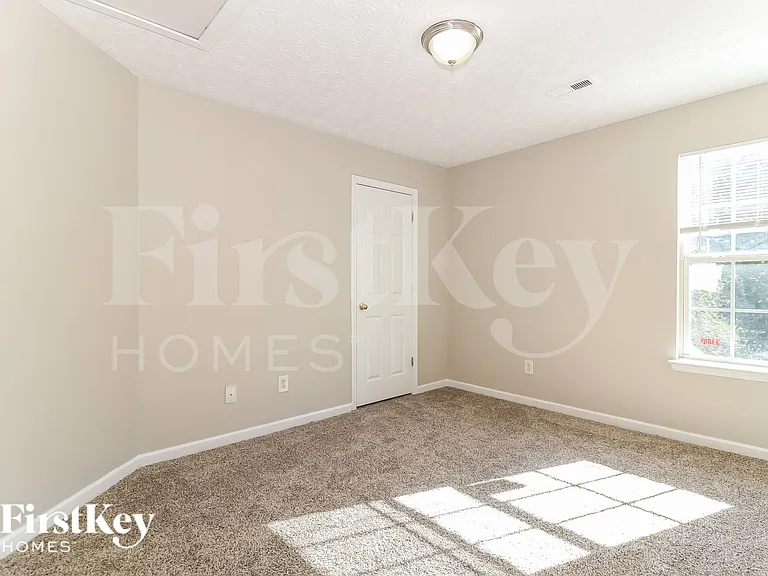 4513 Waterman Dr — Photo 12