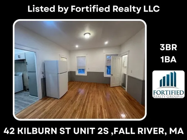 42 Kilburn St #2, Fall River, MA 02724