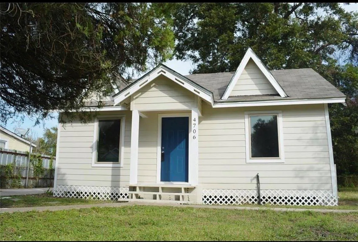 3 bed, 2.0 bath, 1288 sqft, $1,450 — Photo 1