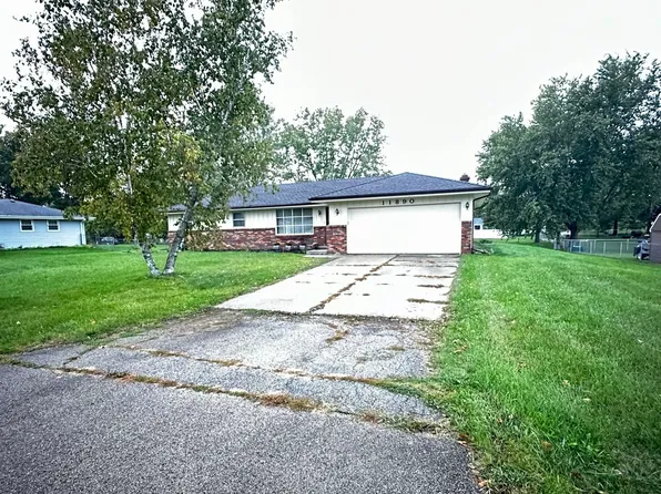 11890 Hayloft Ln, Roscoe, IL 61073