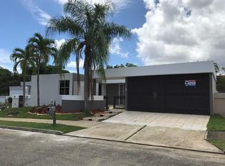 271 Calle Eucalipto, Toa Alta, PR 00953