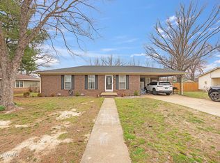 8064 Pillow Dr, Milan, TN 38358