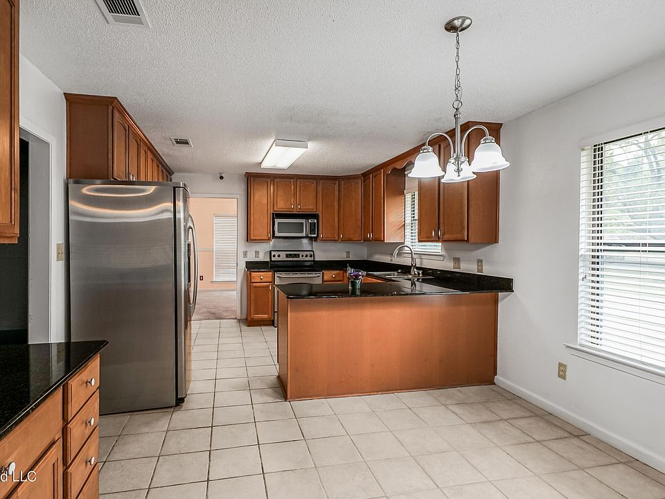 mariperhonenさま 1301 Heidenheim St, Pascagoula, MS 39581 | Zillow