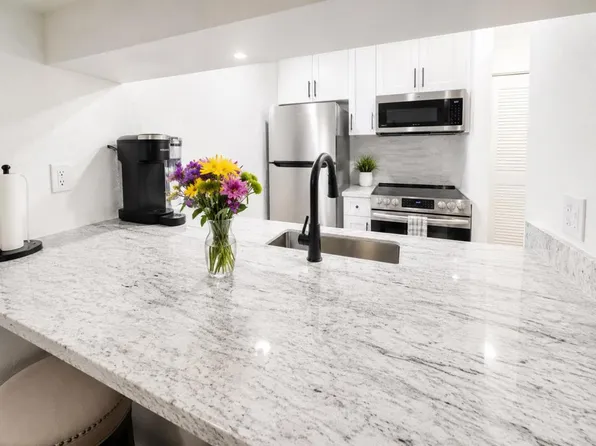 7109 Shelter Creek Lane, San Bruno, CA 94066