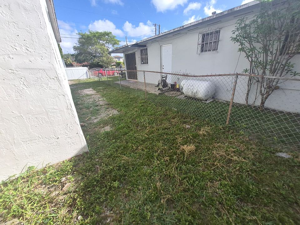 1st image of 2126 NW 48th St #1