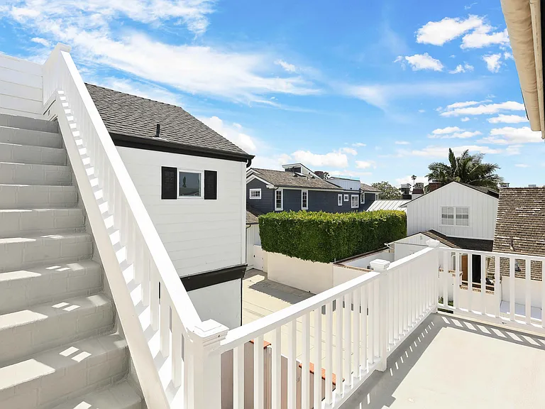 2025 E Balboa Blvd — Photo 52