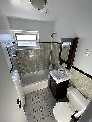 5th image of 10-10 Hartman Ln #A