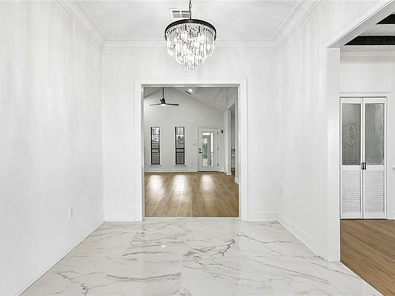 2nd image of 2839 Amazon St