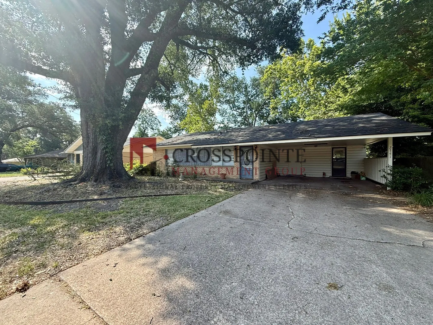 Coming Soon! 4 Bedroom 2.5 Bathroom Home! — Photo 2