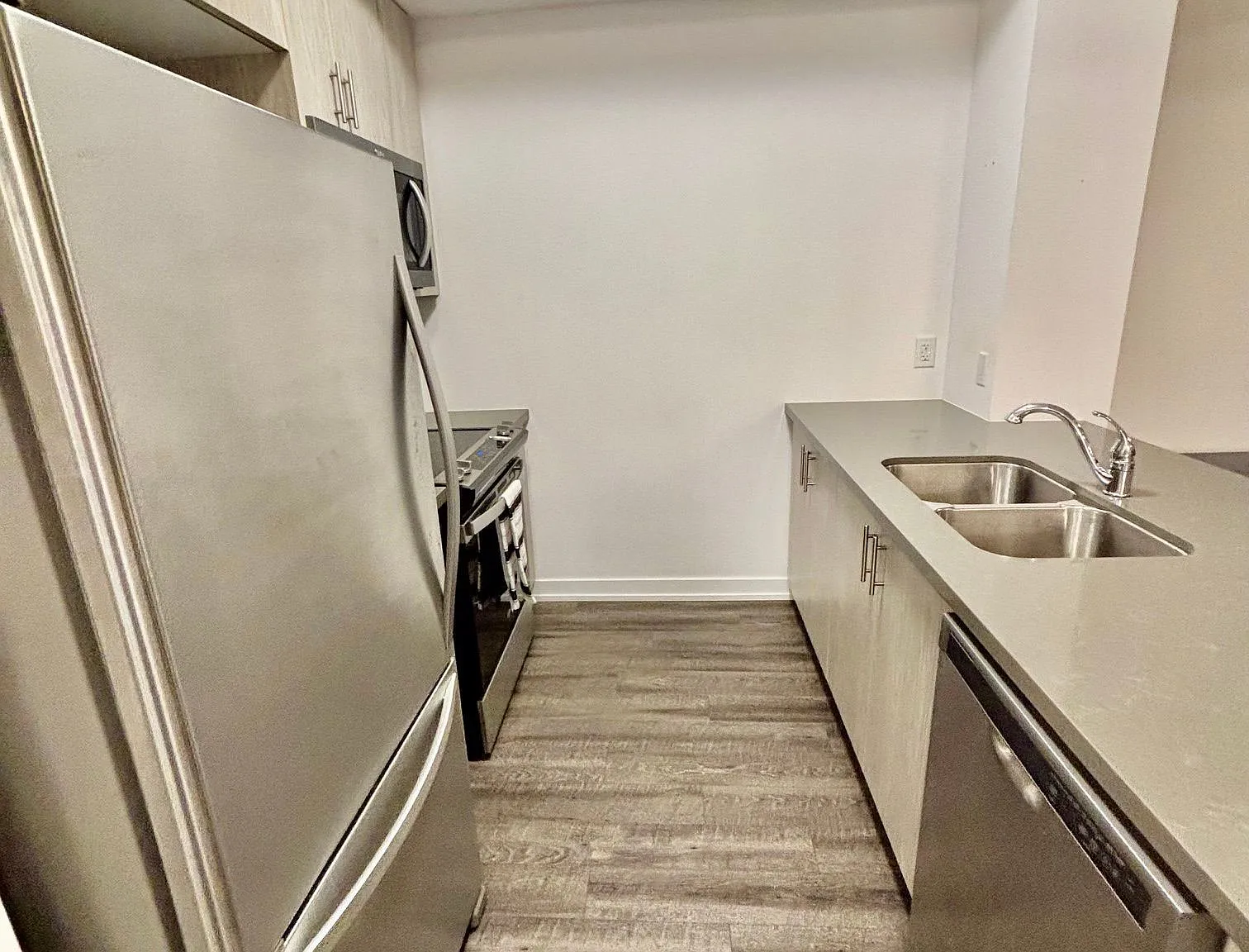 Trend Condos — Photo 4
