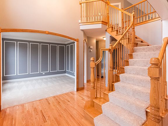 Formal sitting room